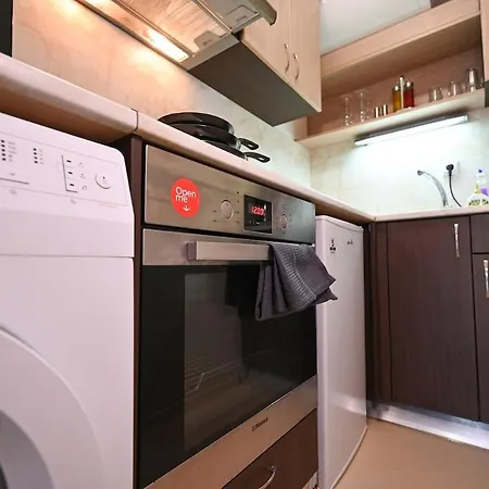 Romance Studio-steps From Thesea * וארנה