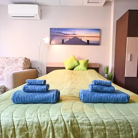 Romance Studio-steps From Thesea Апартаменты Варна